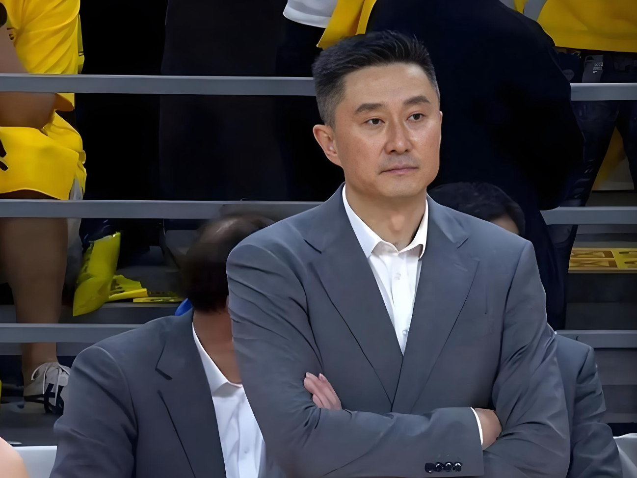 九游体育官网-杜锋收到广东队球迷的3个建议！